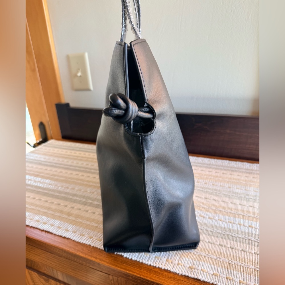 🔥NWT‼️ Belle and Bloom C'est La Vie Genuine Leather Black Tote Bag ✨✨✨ - Picture 8 of 14